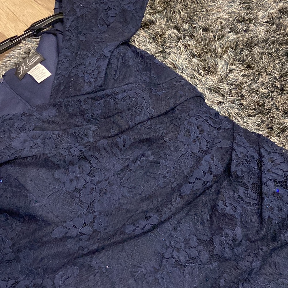 NWOT La Femme navy lace ruched gown - Picture 7 of 12
